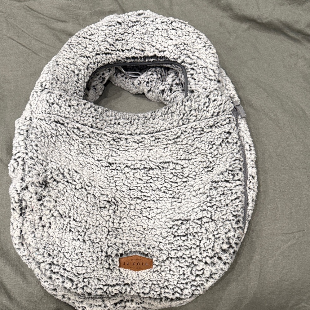 JJ Cole Cozy Carseat Cover